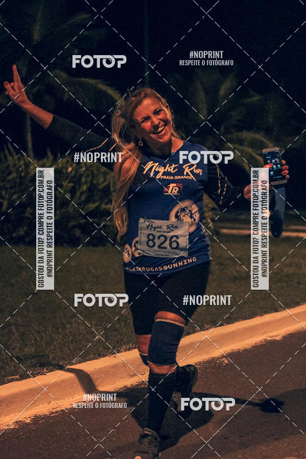 Buy your photos of the eventNight Run 5K 10K Praia Grande on Fotop