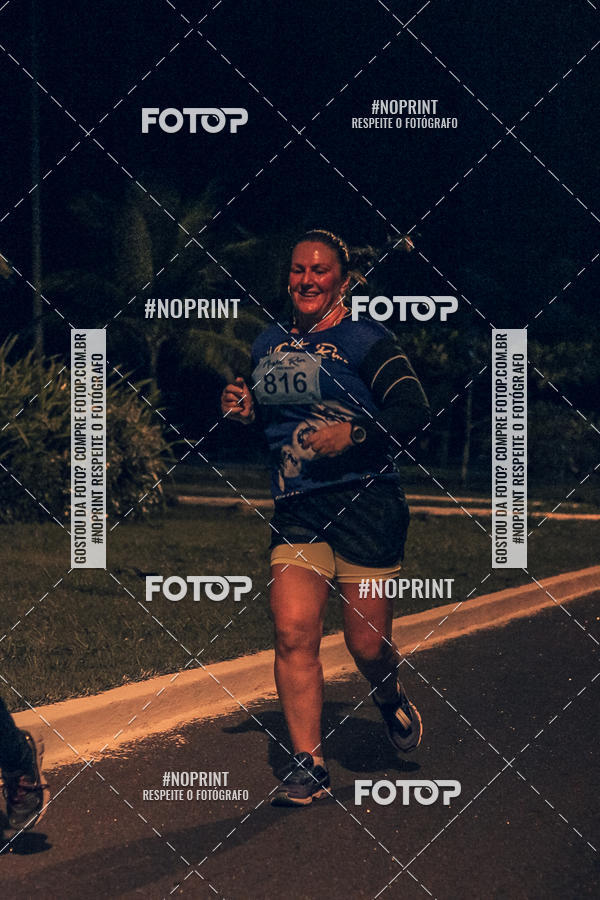 Buy your photos of the eventNight Run 5K 10K Praia Grande on Fotop