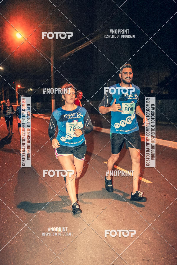 Buy your photos of the eventNight Run 5K 10K Praia Grande on Fotop