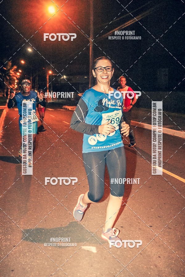 Buy your photos of the eventNight Run 5K 10K Praia Grande on Fotop