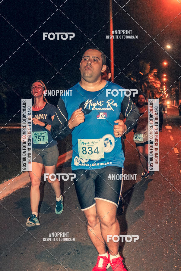 Buy your photos of the eventNight Run 5K 10K Praia Grande on Fotop