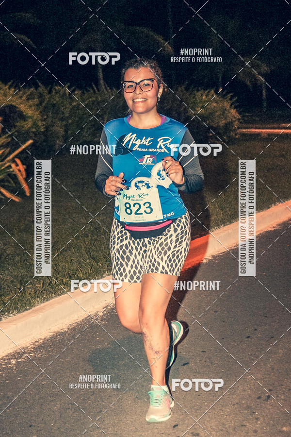 Buy your photos of the eventNight Run 5K 10K Praia Grande on Fotop