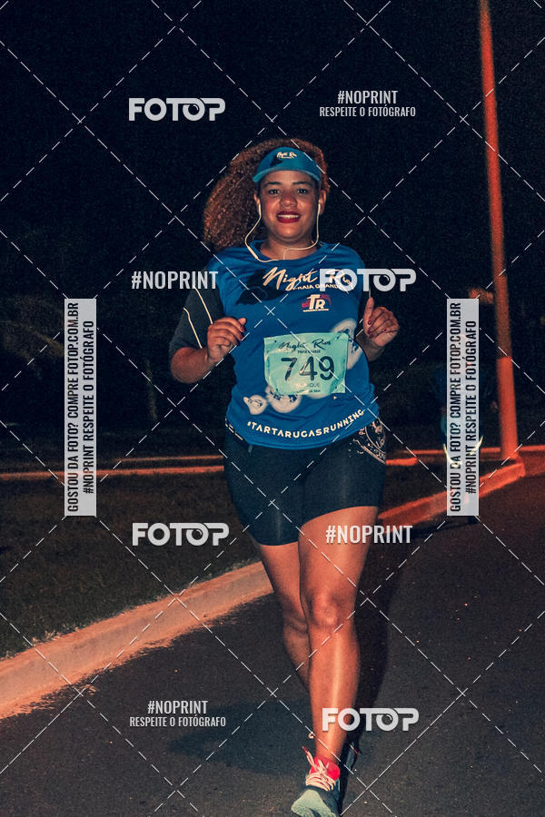 Buy your photos of the eventNight Run 5K 10K Praia Grande on Fotop