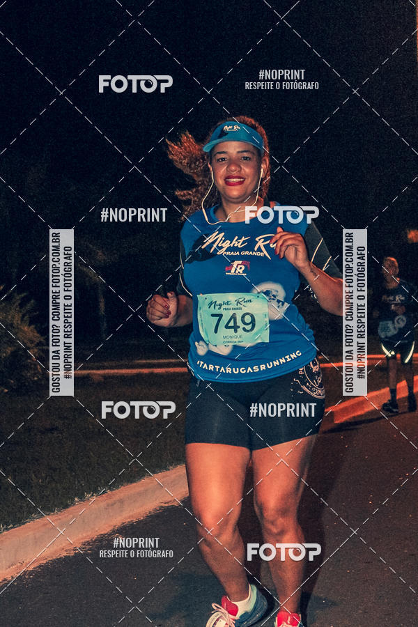 Buy your photos of the eventNight Run 5K 10K Praia Grande on Fotop