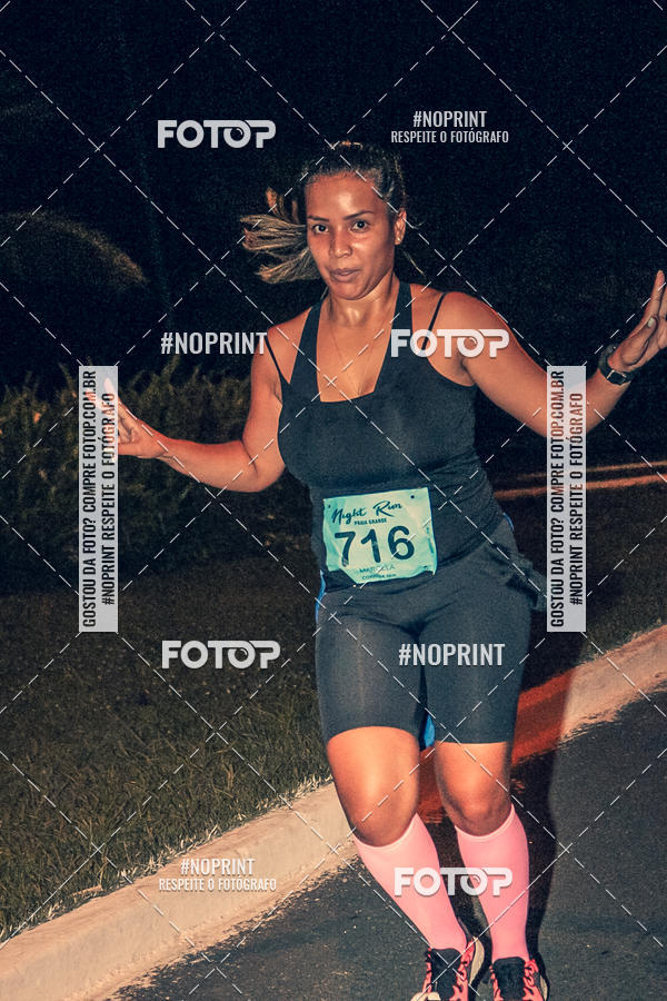 Buy your photos of the eventNight Run 5K 10K Praia Grande on Fotop