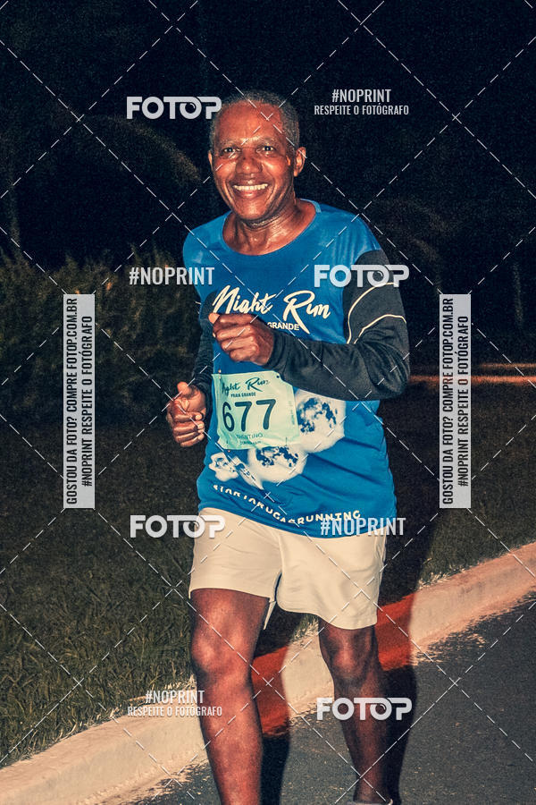 Buy your photos of the eventNight Run 5K 10K Praia Grande on Fotop