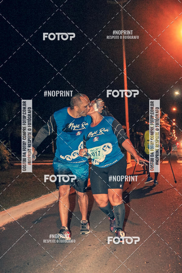 Buy your photos of the eventNight Run 5K 10K Praia Grande on Fotop