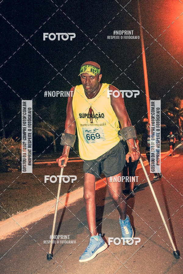 Buy your photos of the eventNight Run 5K 10K Praia Grande on Fotop