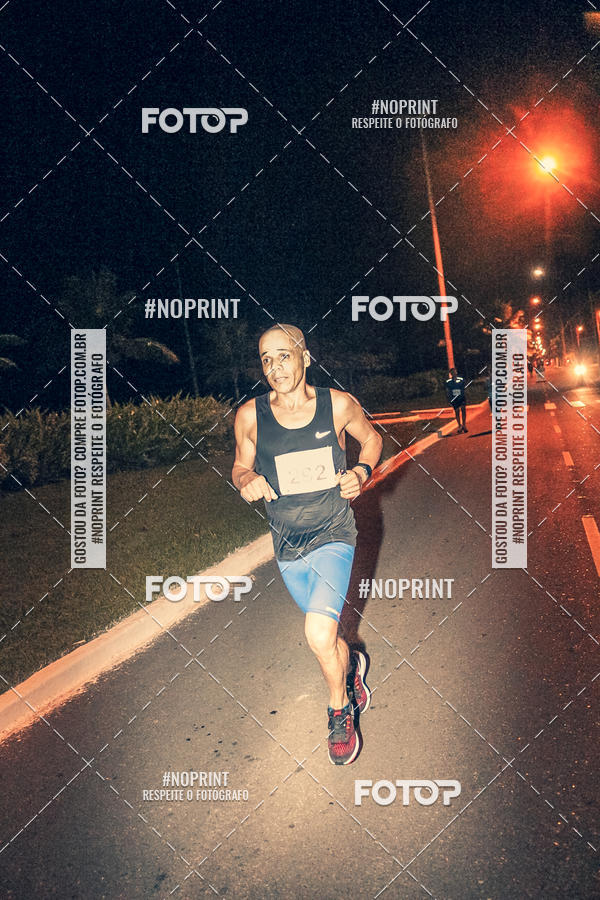 Buy your photos of the eventNight Run 5K 10K Praia Grande on Fotop
