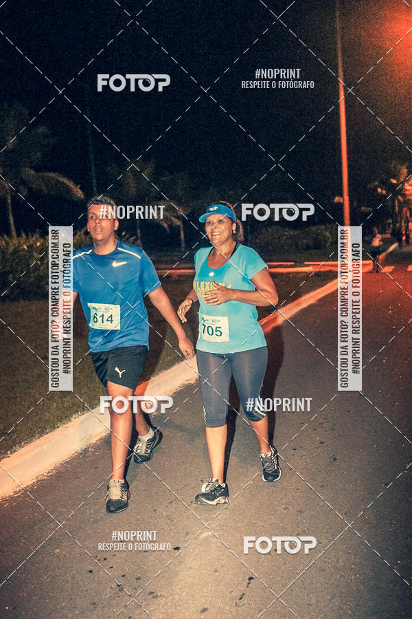 Buy your photos of the eventNight Run 5K 10K Praia Grande on Fotop