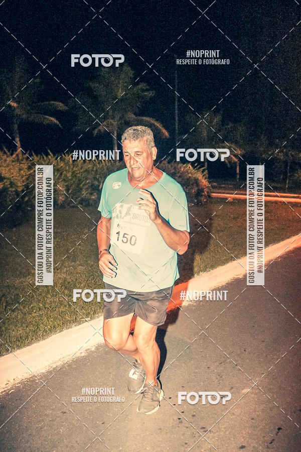 Buy your photos of the eventNight Run 5K 10K Praia Grande on Fotop