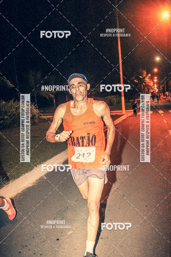 Buy your photos of the eventNight Run 5K 10K Praia Grande on Fotop