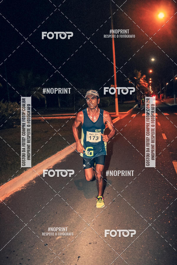 Buy your photos of the eventNight Run 5K 10K Praia Grande on Fotop