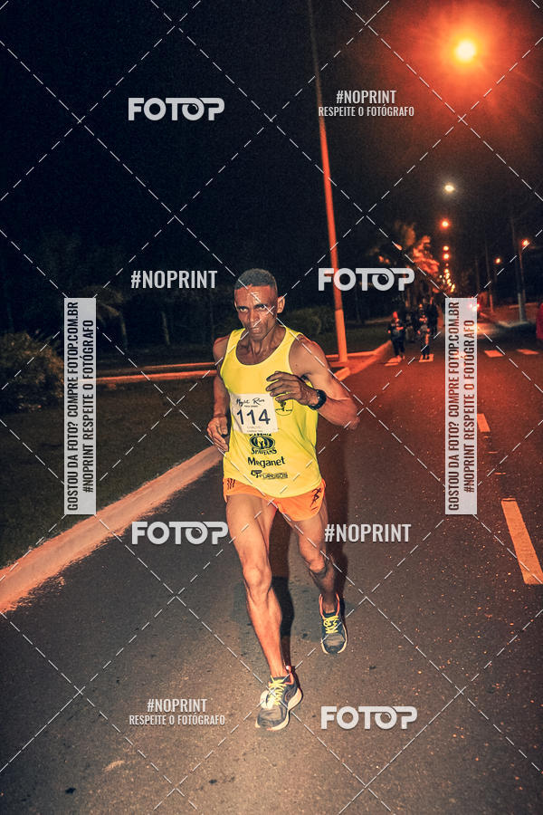 Buy your photos of the eventNight Run 5K 10K Praia Grande on Fotop