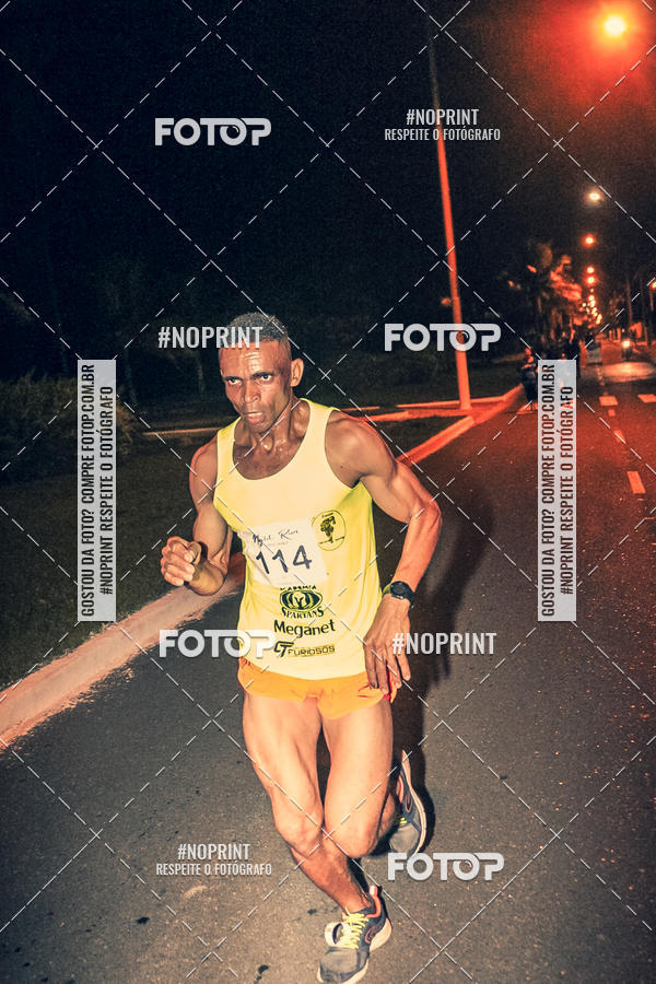 Buy your photos of the eventNight Run 5K 10K Praia Grande on Fotop