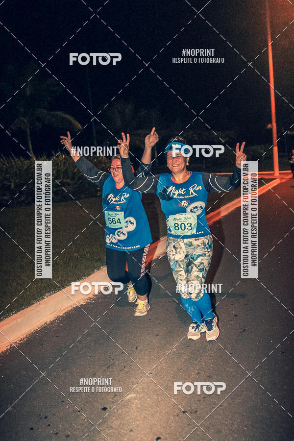 Buy your photos of the eventNight Run 5K 10K Praia Grande on Fotop