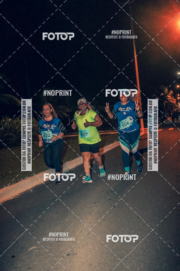 Buy your photos of the eventNight Run 5K 10K Praia Grande on Fotop