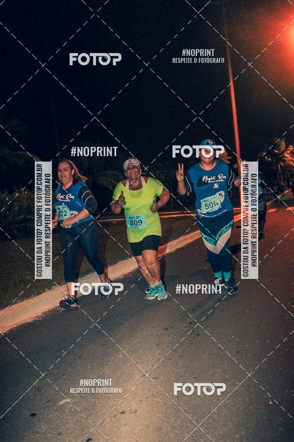 Buy your photos of the eventNight Run 5K 10K Praia Grande on Fotop