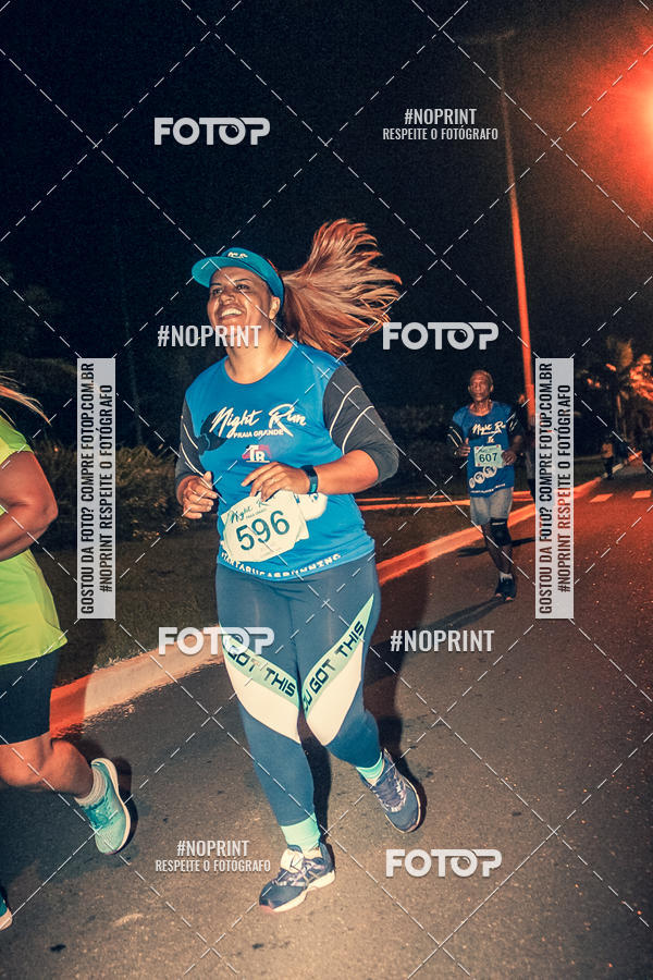 Buy your photos of the eventNight Run 5K 10K Praia Grande on Fotop
