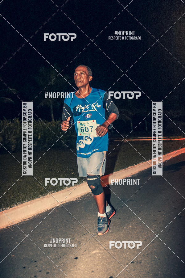 Buy your photos of the eventNight Run 5K 10K Praia Grande on Fotop