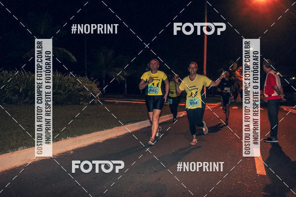 Buy your photos of the eventNight Run 5K 10K Praia Grande on Fotop