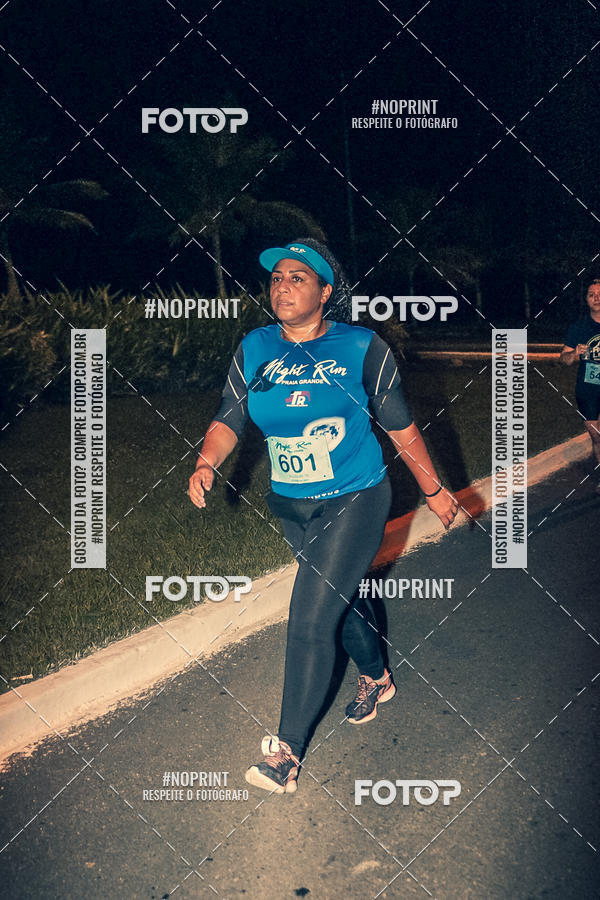 Buy your photos of the eventNight Run 5K 10K Praia Grande on Fotop