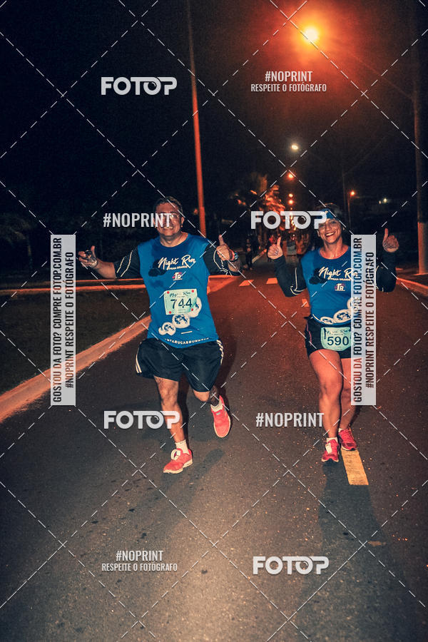 Buy your photos of the eventNight Run 5K 10K Praia Grande on Fotop