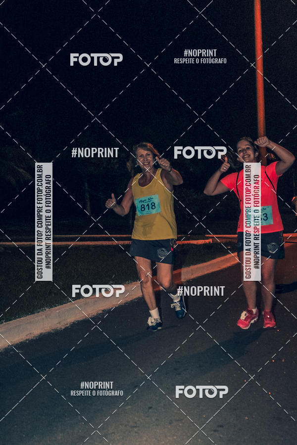 Buy your photos of the eventNight Run 5K 10K Praia Grande on Fotop