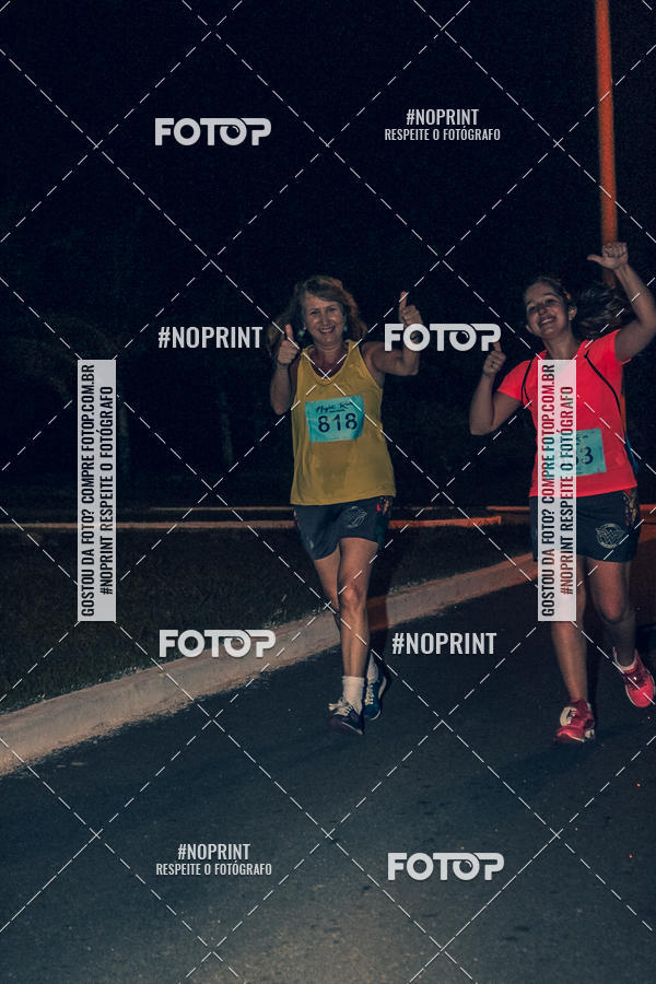 Buy your photos of the eventNight Run 5K 10K Praia Grande on Fotop