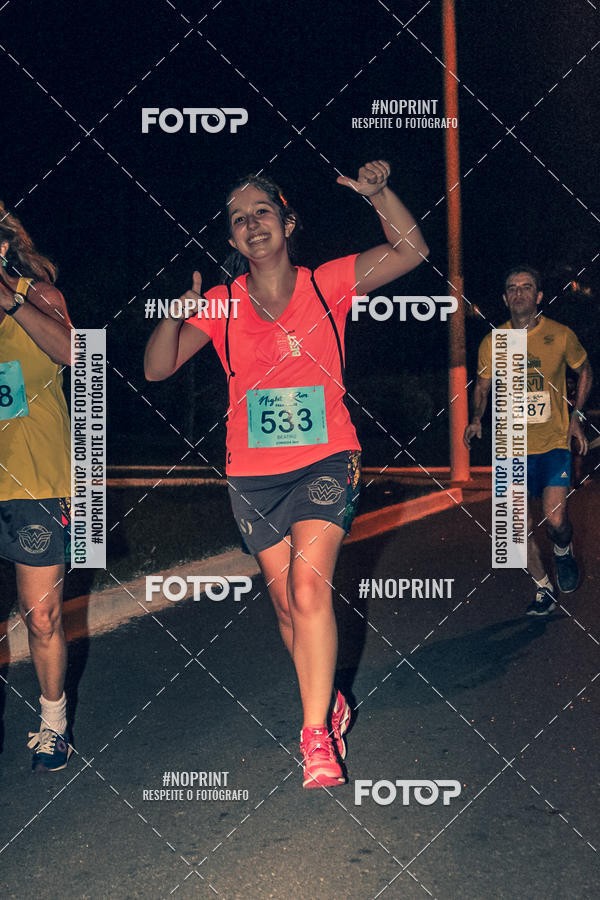 Buy your photos of the eventNight Run 5K 10K Praia Grande on Fotop