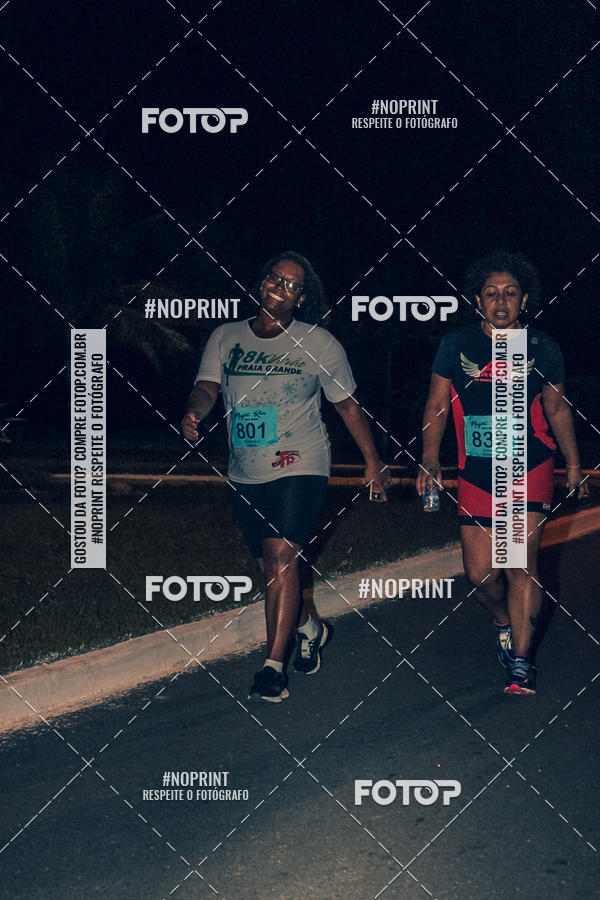 Buy your photos of the eventNight Run 5K 10K Praia Grande on Fotop