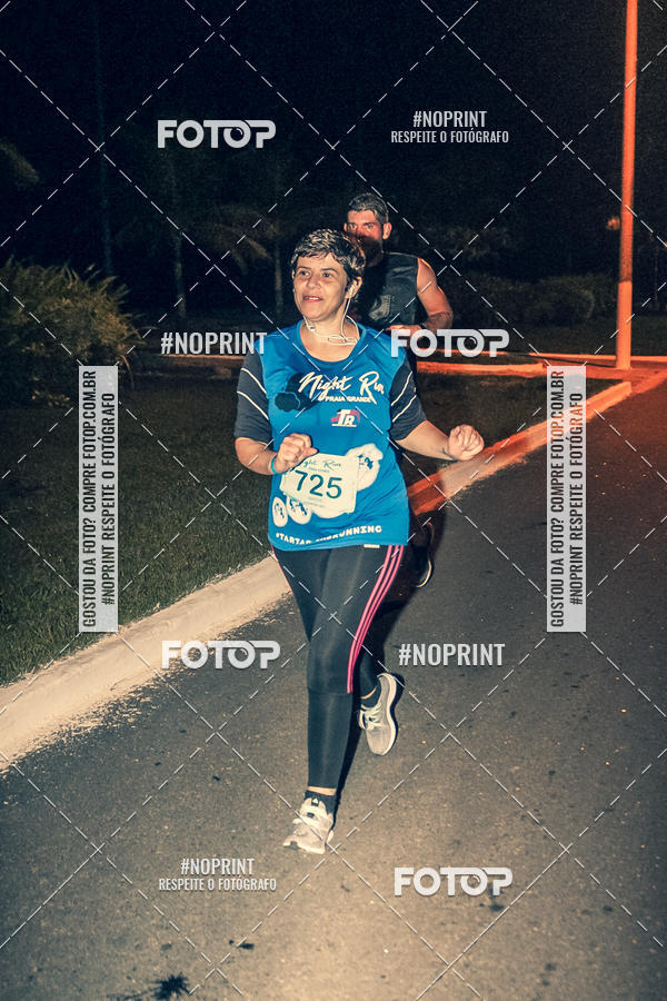 Buy your photos of the eventNight Run 5K 10K Praia Grande on Fotop