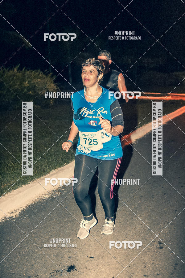 Buy your photos of the eventNight Run 5K 10K Praia Grande on Fotop