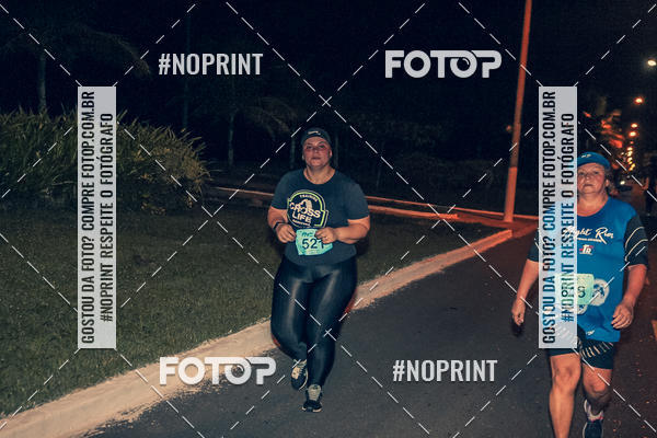 Buy your photos of the eventNight Run 5K 10K Praia Grande on Fotop