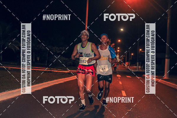 Buy your photos of the eventNight Run 5K 10K Praia Grande on Fotop