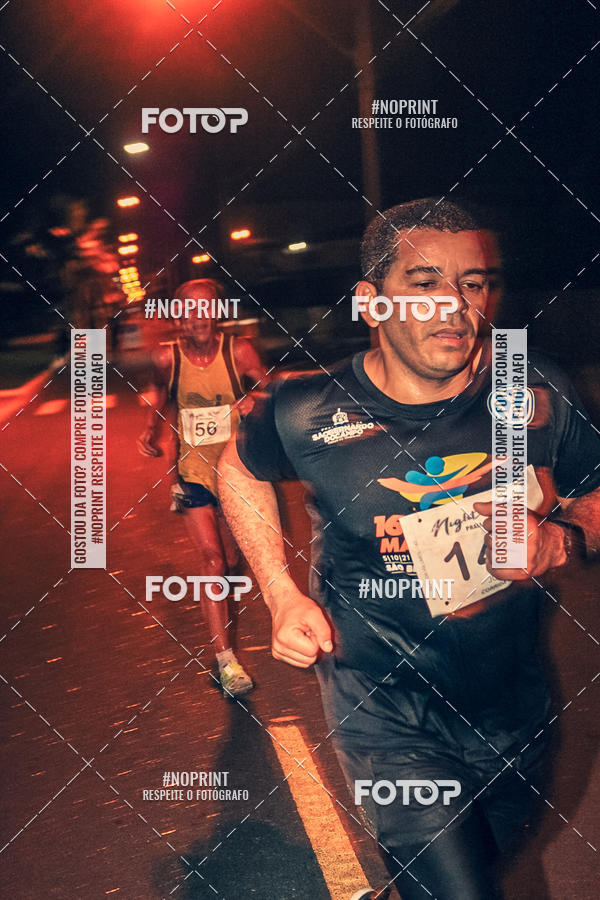 Buy your photos of the eventNight Run 5K 10K Praia Grande on Fotop