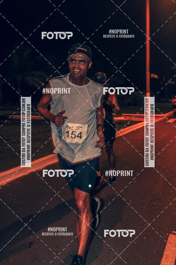 Buy your photos of the eventNight Run 5K 10K Praia Grande on Fotop