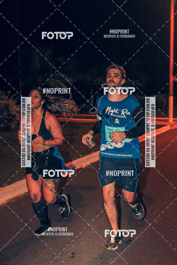 Buy your photos of the eventNight Run 5K 10K Praia Grande on Fotop
