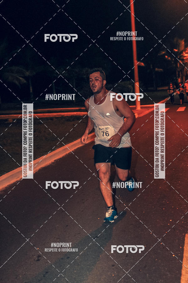 Buy your photos of the eventNight Run 5K 10K Praia Grande on Fotop