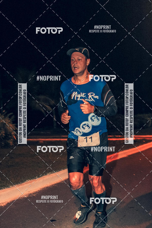 Buy your photos of the eventNight Run 5K 10K Praia Grande on Fotop