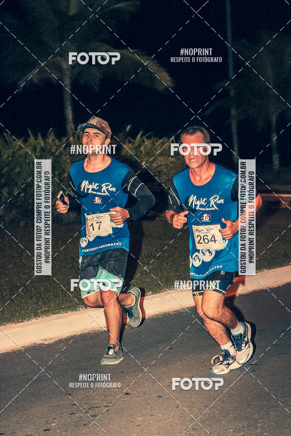 Buy your photos of the eventNight Run 5K 10K Praia Grande on Fotop