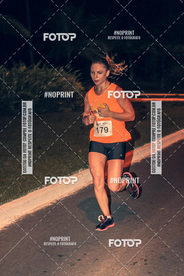 Buy your photos of the eventNight Run 5K 10K Praia Grande on Fotop
