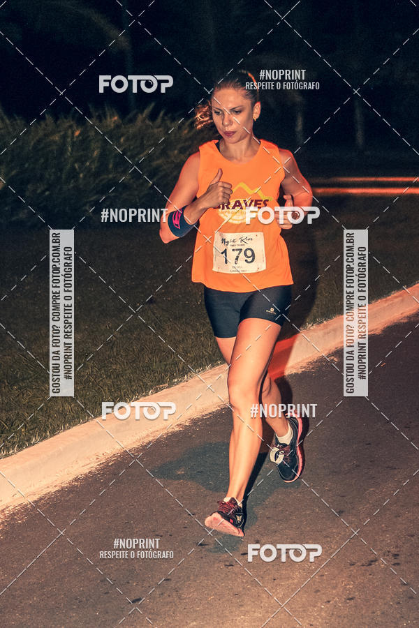 Buy your photos of the eventNight Run 5K 10K Praia Grande on Fotop