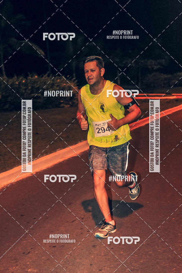Buy your photos of the eventNight Run 5K 10K Praia Grande on Fotop