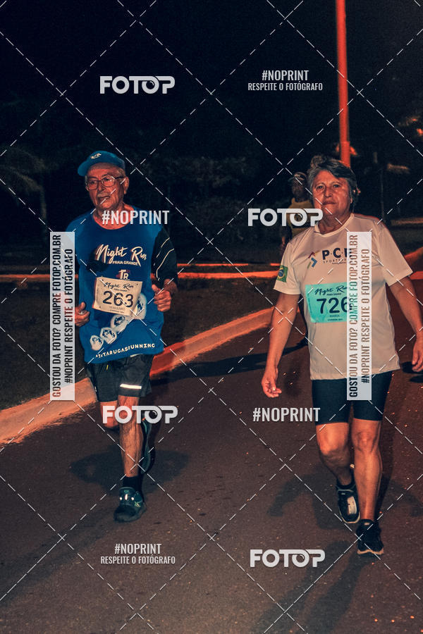 Buy your photos of the eventNight Run 5K 10K Praia Grande on Fotop