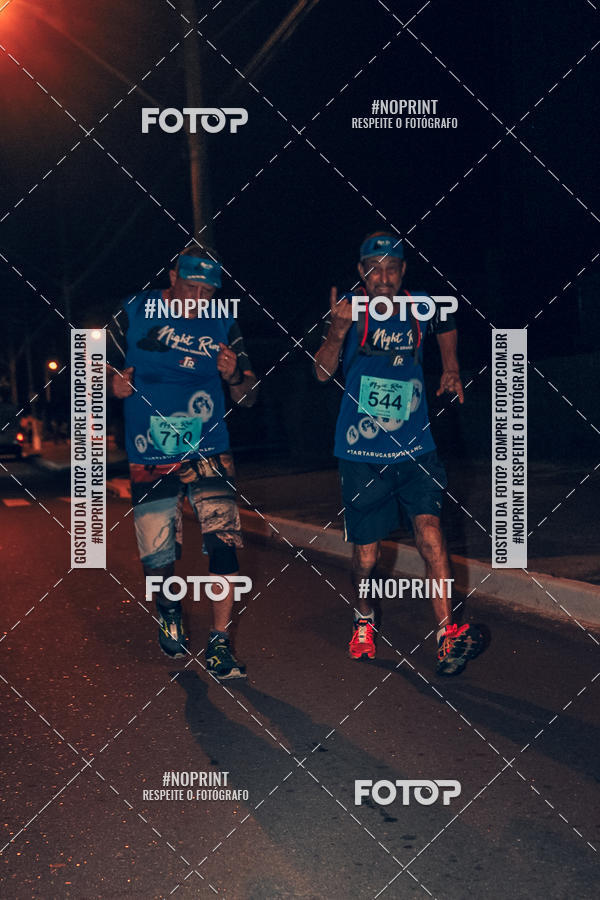 Buy your photos of the eventNight Run 5K 10K Praia Grande on Fotop