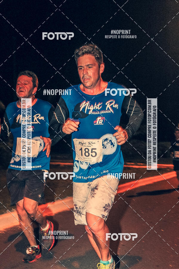 Buy your photos of the eventNight Run 5K 10K Praia Grande on Fotop