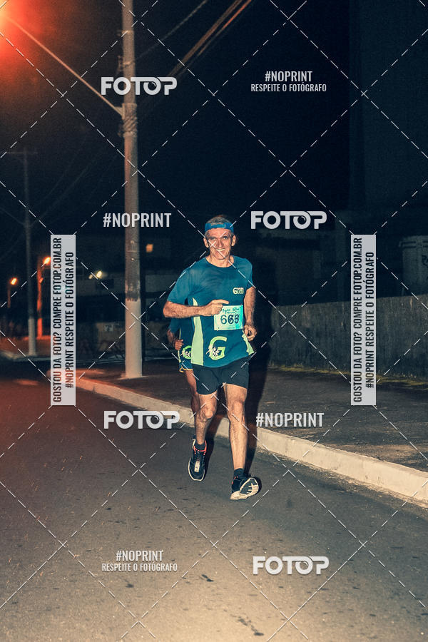 Buy your photos of the eventNight Run 5K 10K Praia Grande on Fotop