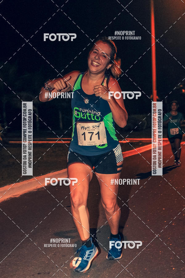 Buy your photos of the eventNight Run 5K 10K Praia Grande on Fotop