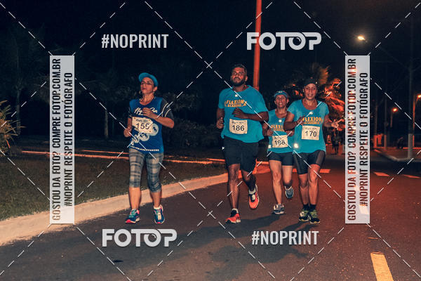 Buy your photos of the eventNight Run 5K 10K Praia Grande on Fotop